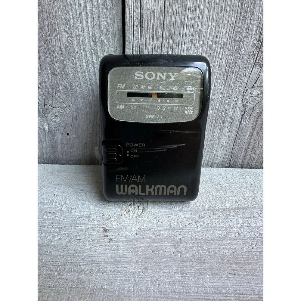 Vintage Walkman‎ Sony SRF-39 FM/AM Radio Tested Working With Belt Clip